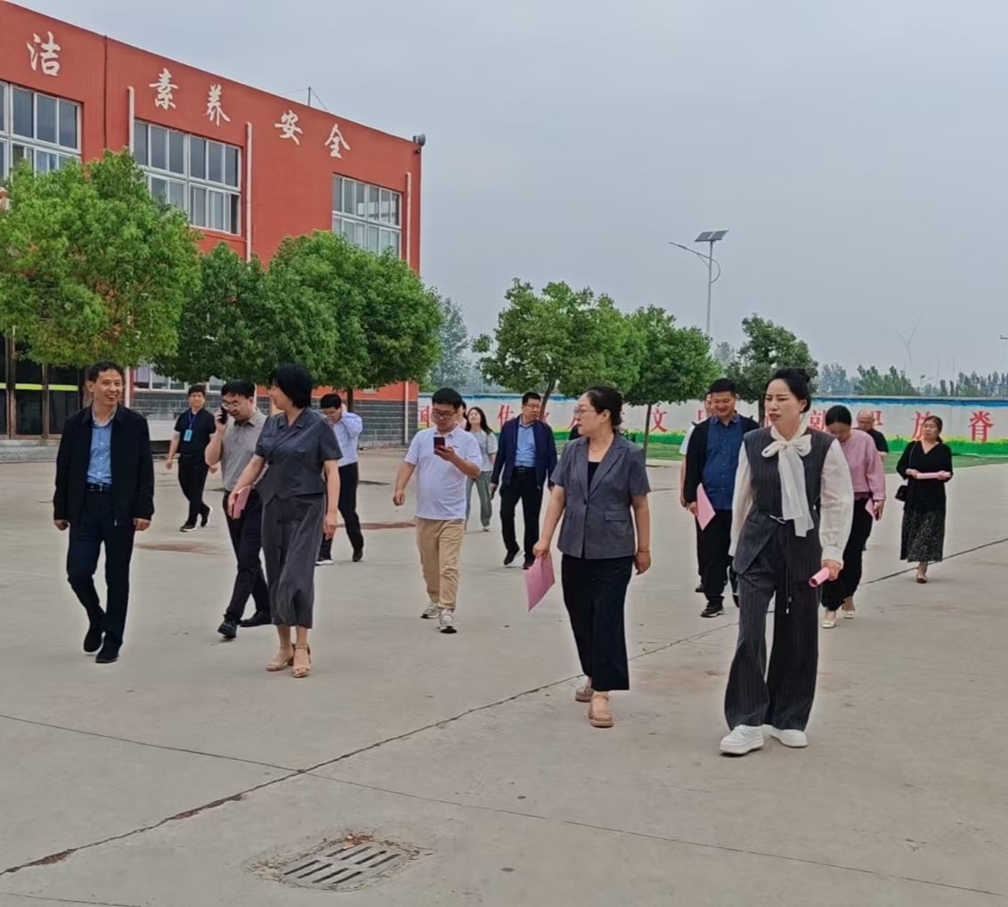 邓州市人大常委会视察桑庄镇一初中校园安全能力提升工作