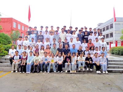 2025届桑庄一初中九二班毕业留影