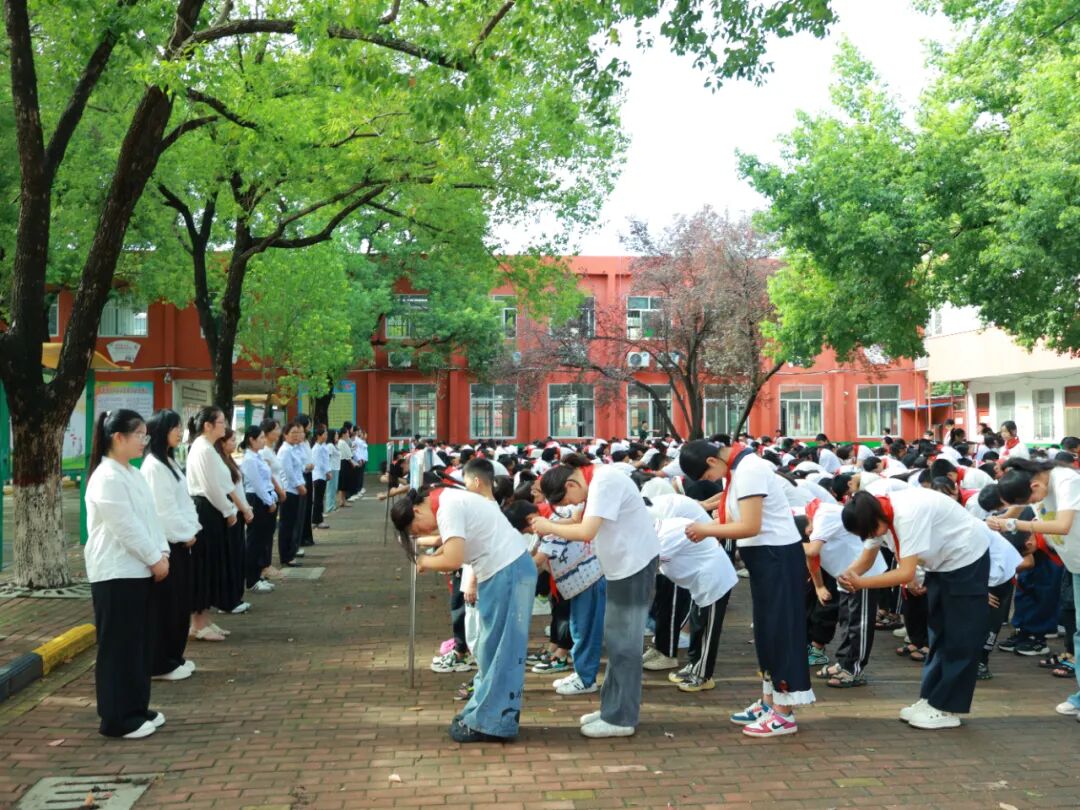 遇见更好的你——桑庄镇中心小学拜师礼活动纪实